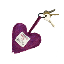 Load image into Gallery viewer, Purple Sugarplum Harris Tweed Heart Keyring
